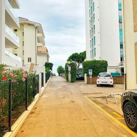 Marina A Pochi Passi Dal Mare