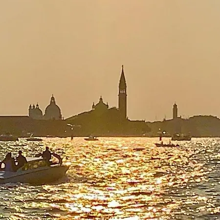 Marina A Pochi Passi Dal Mare