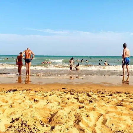 Marina A Pochi Passi Dal Mare